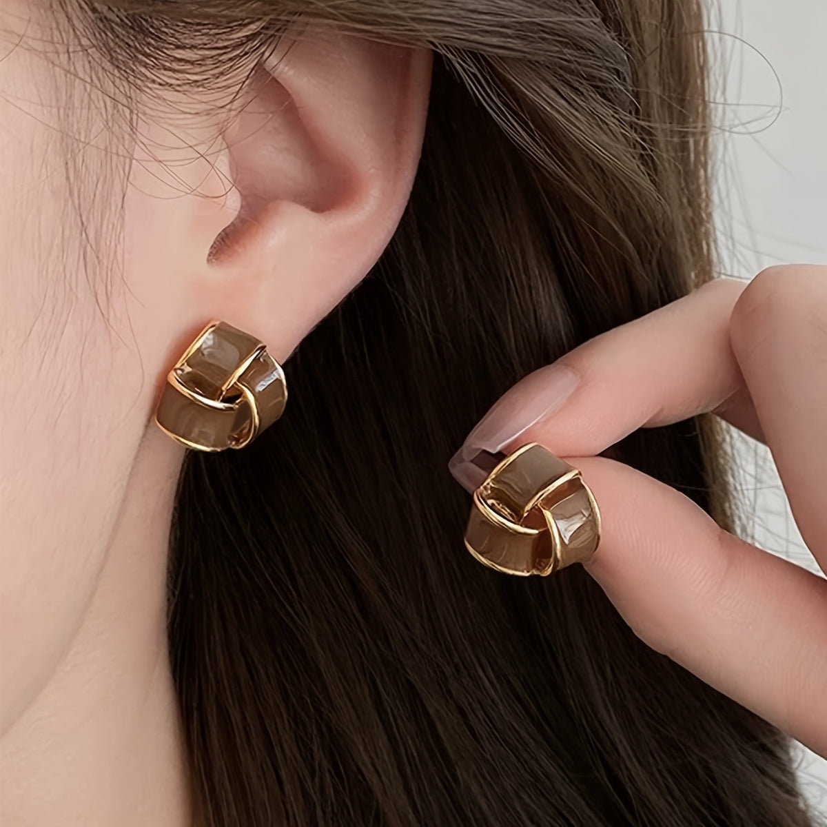 Cocoa Love Studs