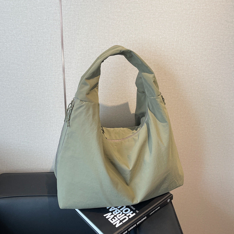 Everyday Explorer Oversized Bag