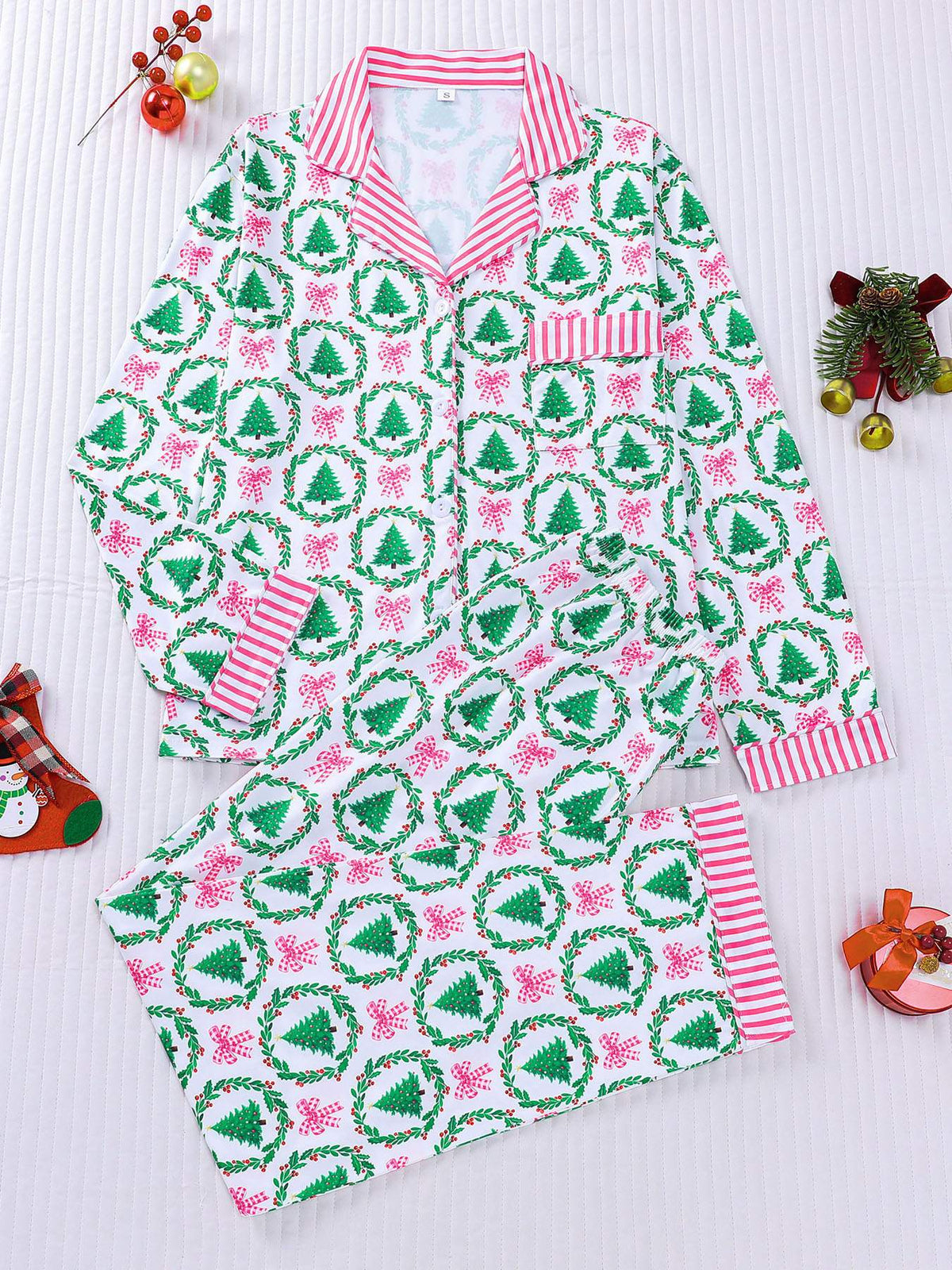 Cozy Women’s Christmas Pajama Set