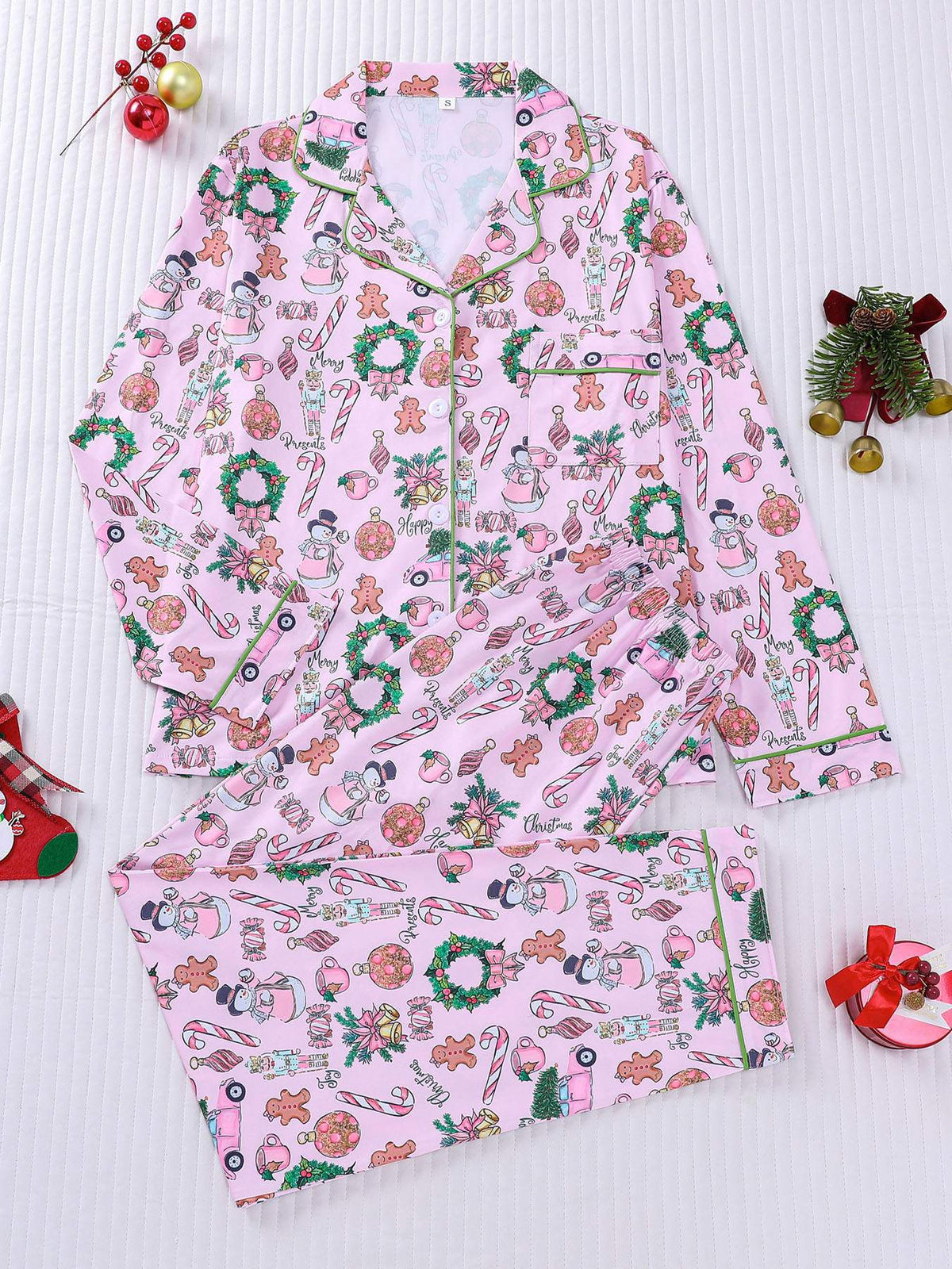 Cozy Women’s Christmas Pajama Set