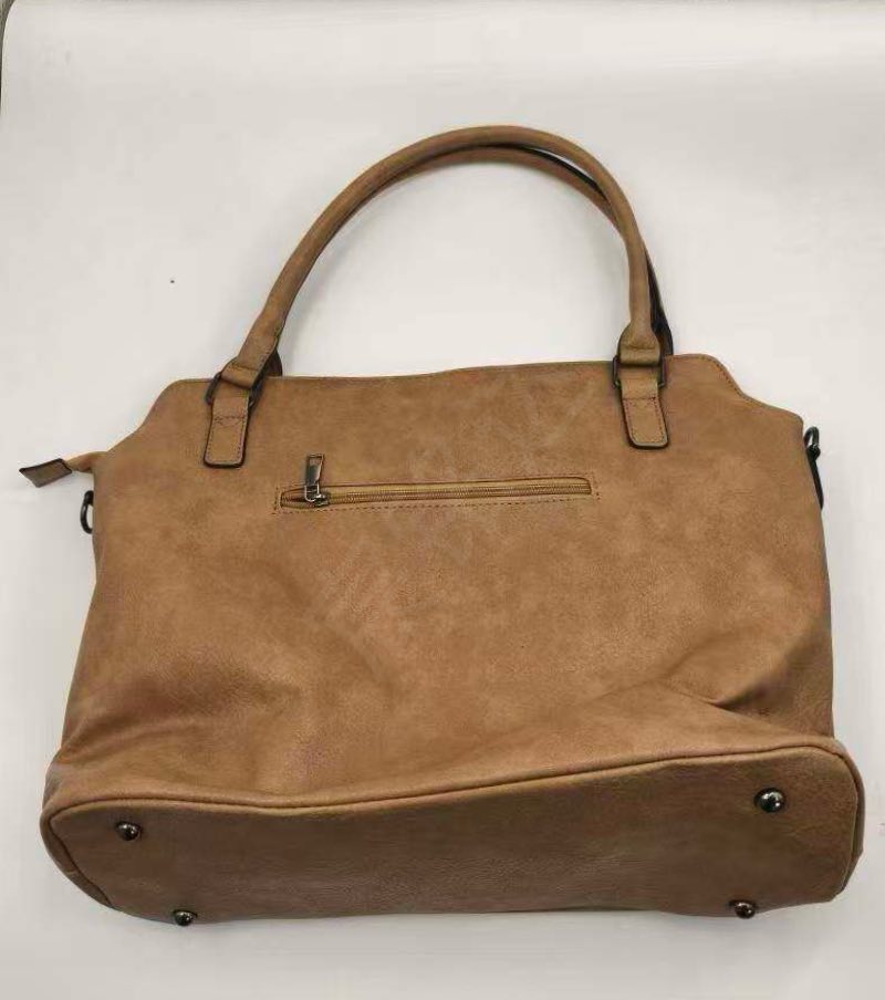 Everyday Luxe Multi-Pocket Shoulder Bag